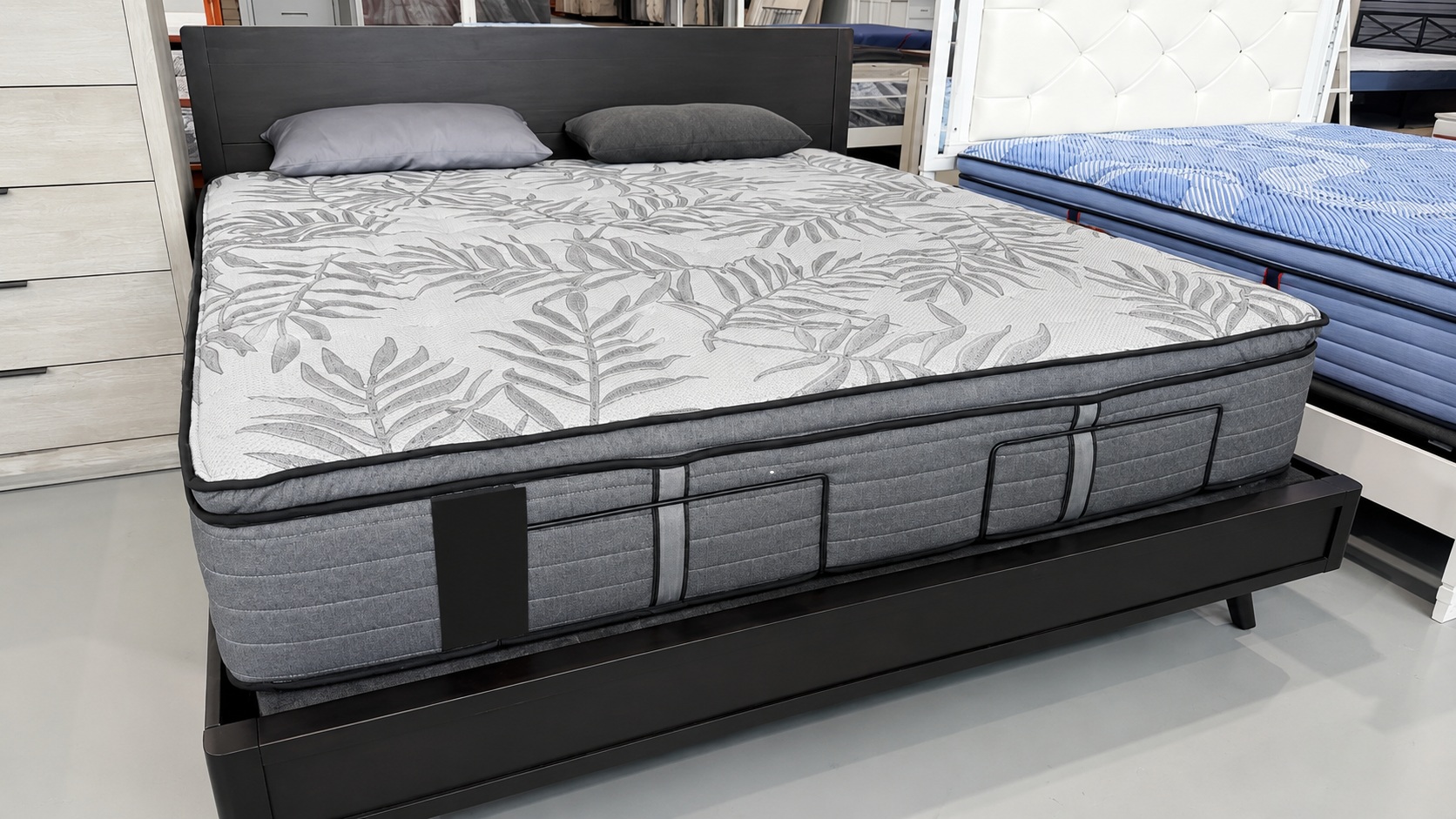 Sealy Posturepedic Plush PT King Mattress - Image 2