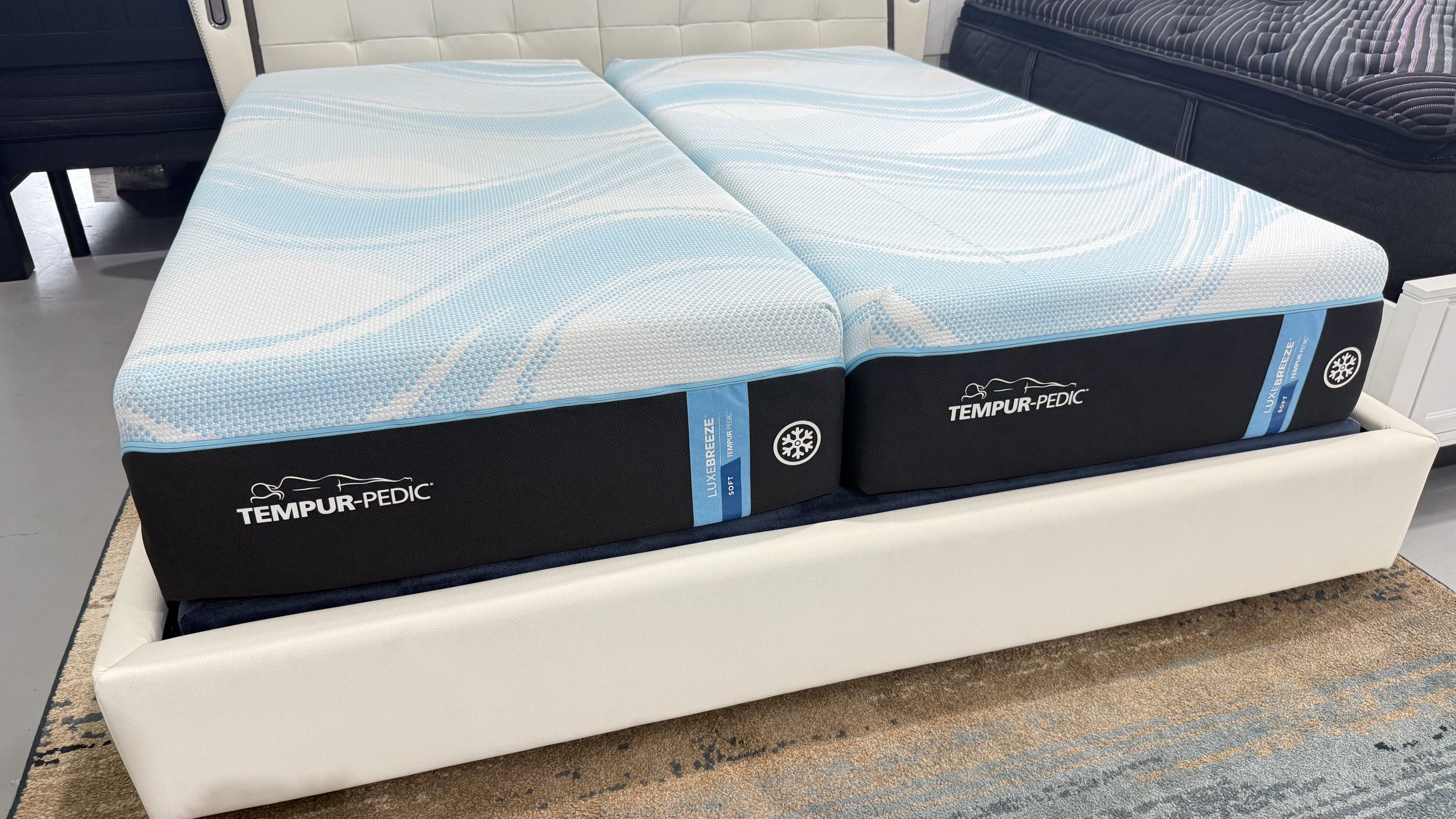 Tempur-pedic Luxe Breeze Soft 2.0 Split King Mattress - Image 2