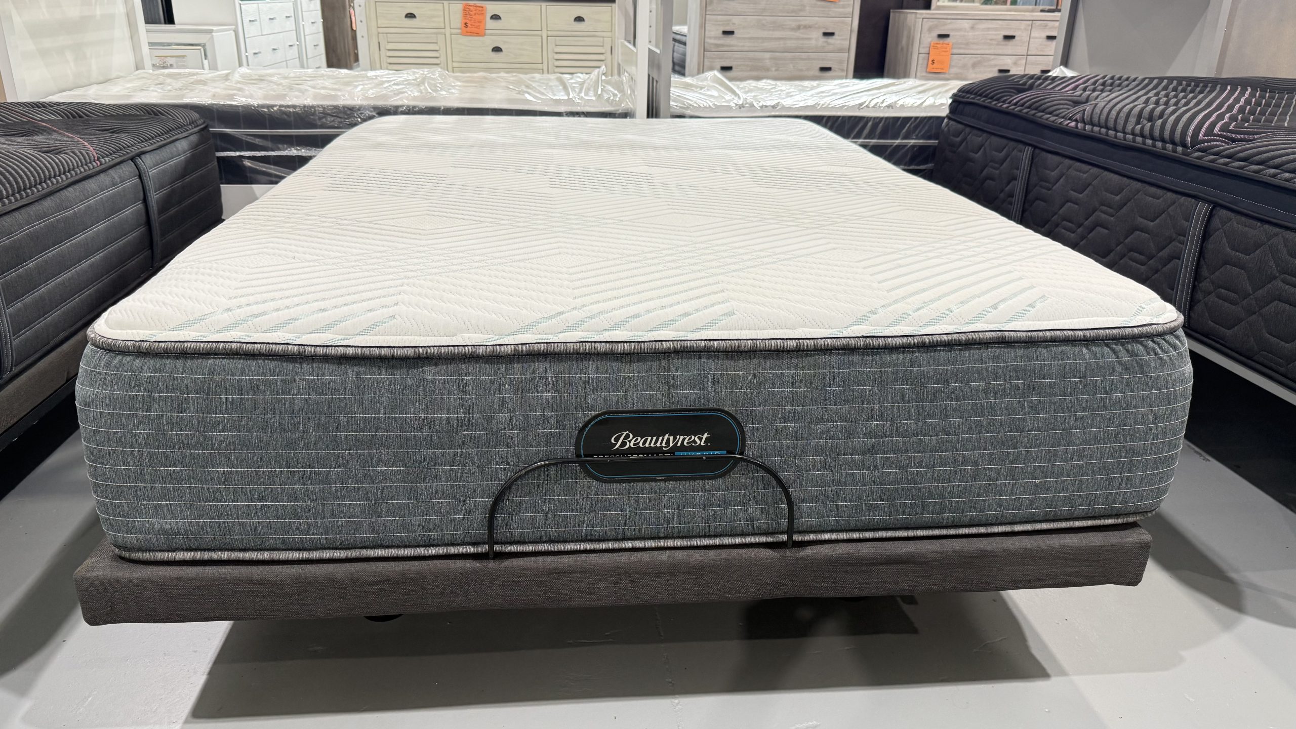 Simmons Beautyrest Pressure Smart 11.75 "Plush Queen Mattress - Image 3