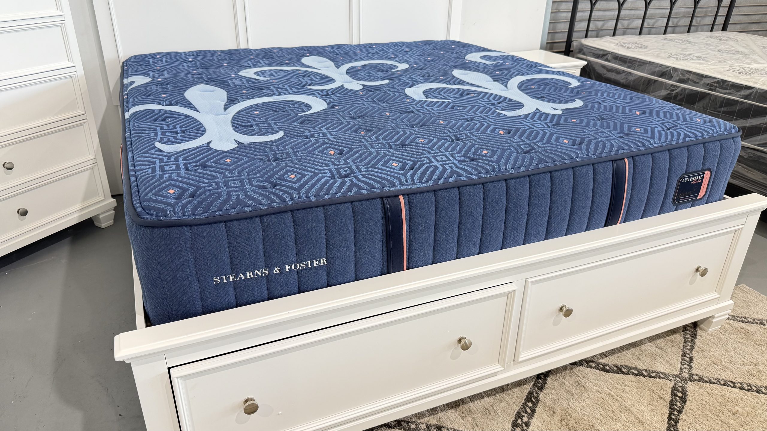 Stearns & Foster Lux Estate Ultra Firm Tight Top King - Image 3