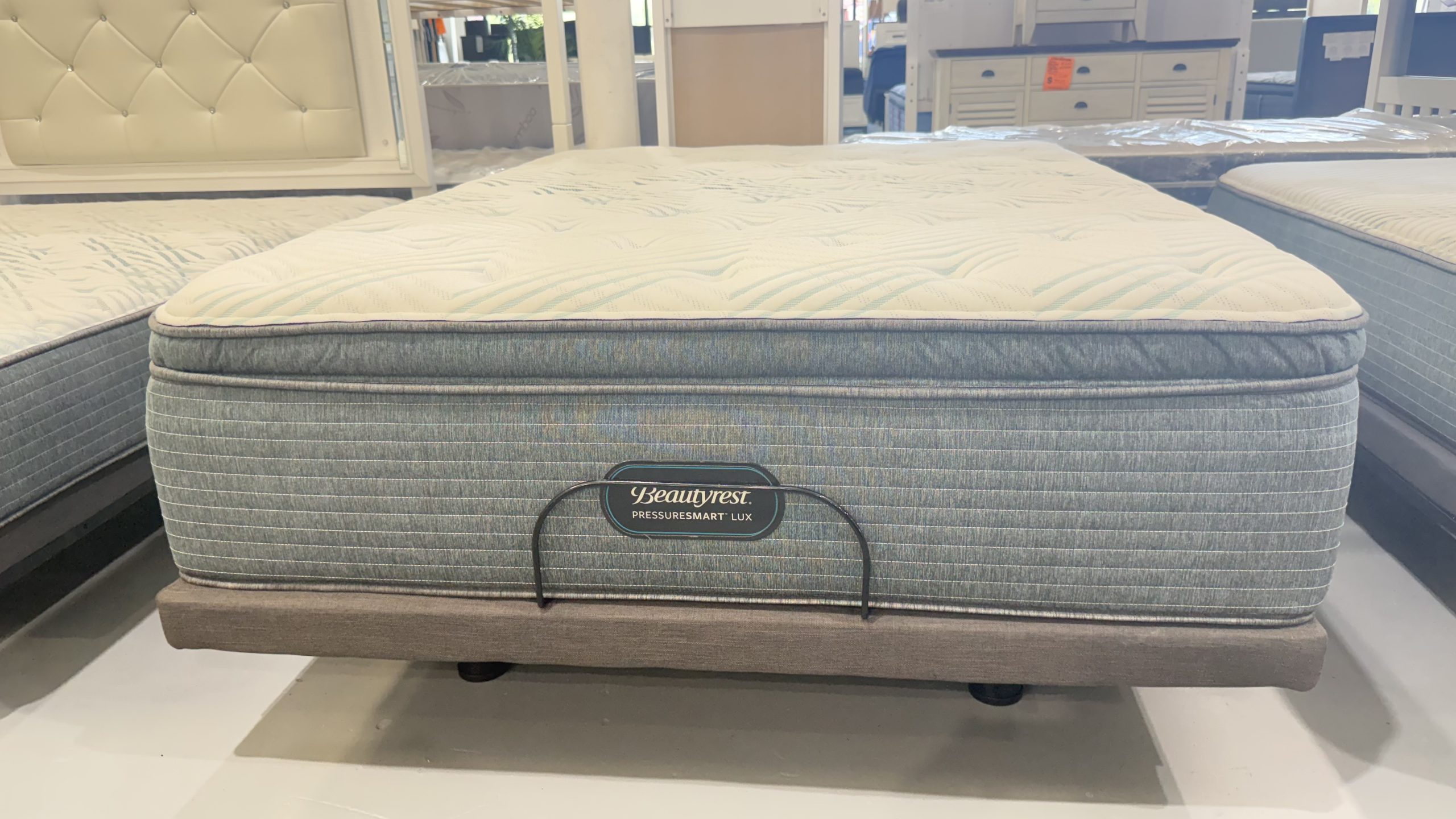 Simmons Beautyrest Pressure Smart 13.75 Pillow Top Queen Mattress
