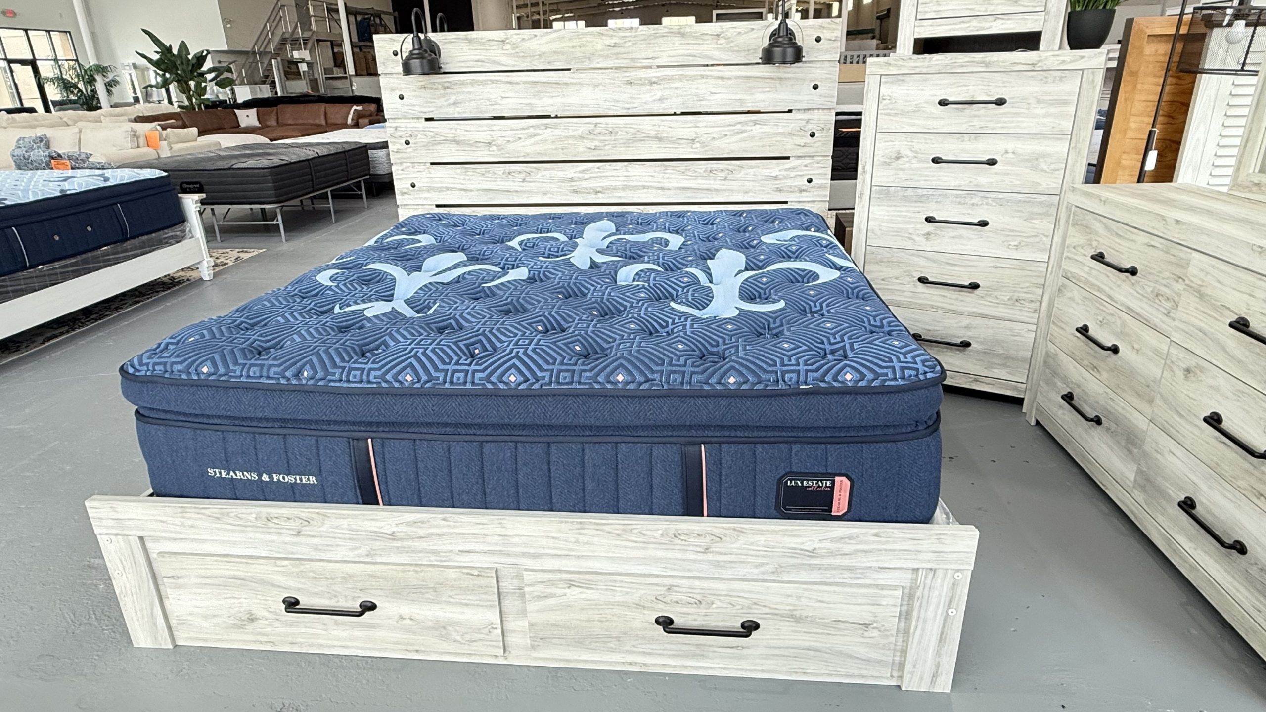 King Stearns & Foster Luxe Estate Soft Pillowtop Mattress