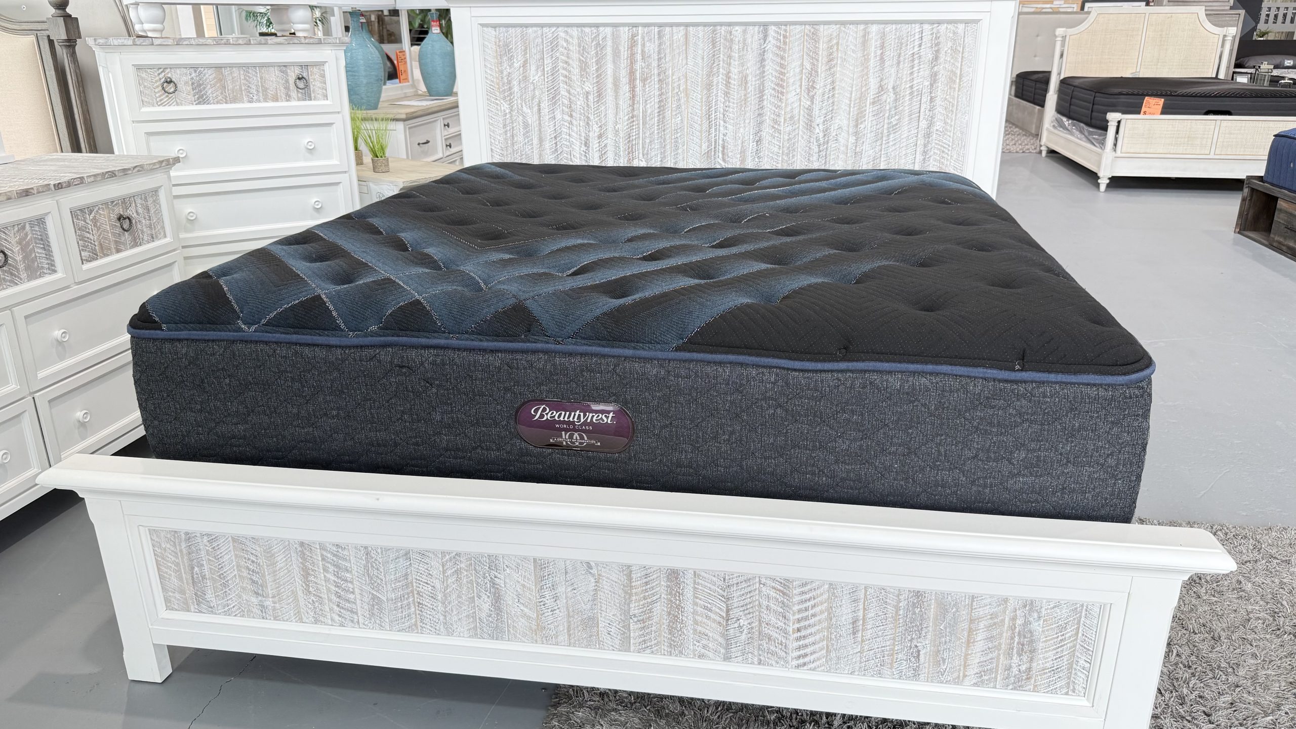 Simmons Beautyrest World Class King L4 Medium Mattress